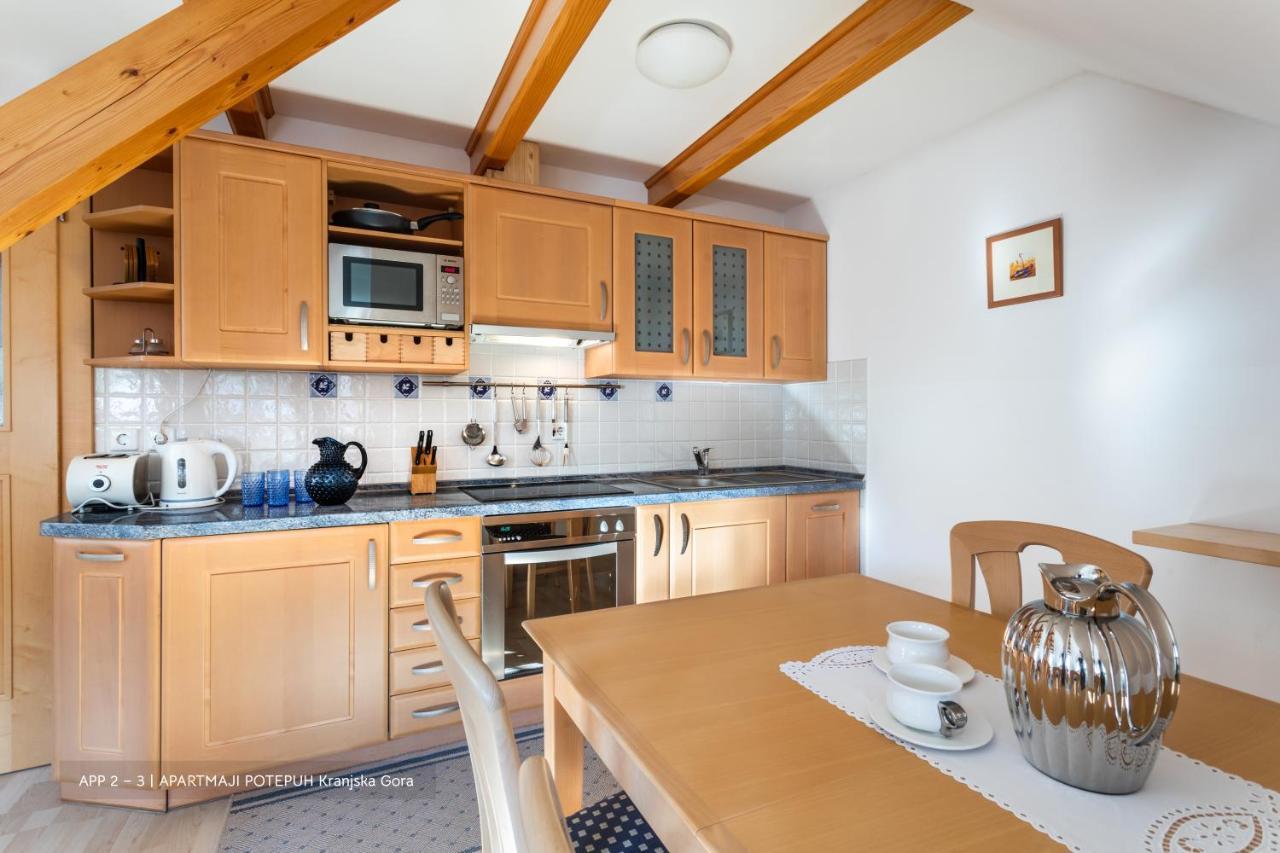 Apartmaji Potepuh クランスカゴーラ エクステリア 写真
