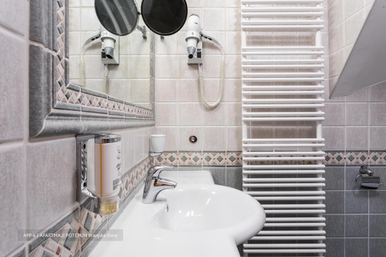 Apartmaji Potepuh クランスカゴーラ エクステリア 写真